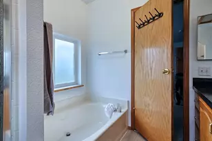 1509 Centennial Cir, Forest Grove, OR 97116 - Photo 28