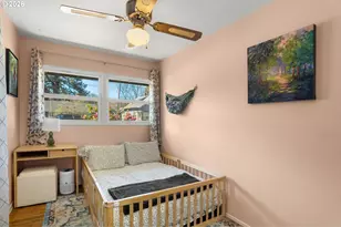 9945 N Lombard St, Portland, OR 97203 - Photo 16