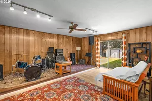 9945 N Lombard St, Portland, OR 97203 - Photo 10