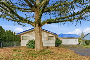 12333 SE Madison St, Portland, OR 97233 - Photo 2