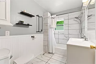 923 NE 155th Ave, Portland, OR 97230 - Photo 22