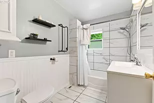 923 NE 155th Ave, Portland, OR 97230 - Photo 22