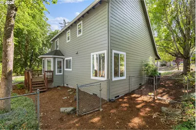 22010 SW Martinazzi Ave, Tualatin, OR 97062 - Photo 38
