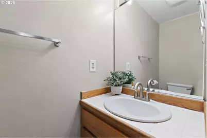 22010 SW Martinazzi Ave, Tualatin, OR 97062 - Photo 18