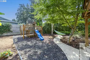 1865 Tabor St, Eugene, OR 97401 - Photo 44