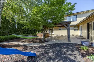 1865 Tabor St, Eugene, OR 97401 - Photo 42