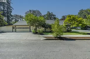 1865 Tabor St, Eugene, OR 97401 - Photo 2