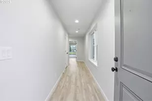 4668 SE 2nd St, Gresham, OR 97080 - Photo 4