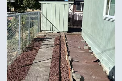 2150 Laura St #119, Springfield, OR 97477 - Photo 18