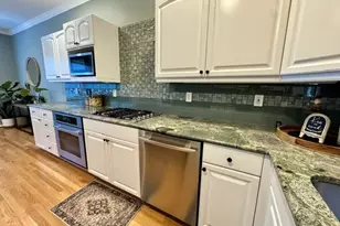 3530 S Corbett Ave, Portland, OR 97239 - Photo 22