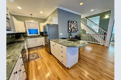 3530 S Corbett Ave, Portland, OR 97239 - Photo 28