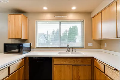 5255 Donohoe Ave, Eugene, OR 97402 - Photo 10