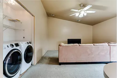 5255 Donohoe Ave, Eugene, OR 97402 - Photo 12