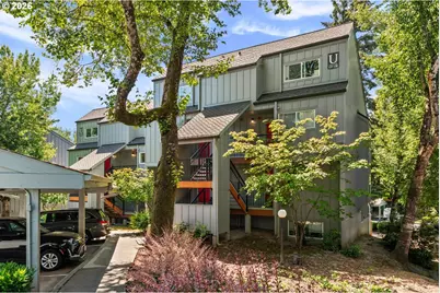 4 Touchstone #138, Lake Oswego, OR 97035 - Photo 1