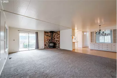 24333 Vaughn Rd, Veneta, OR 97487 - Photo 8