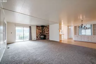 24333 Vaughn Rd, Veneta, OR 97487 - Photo 8