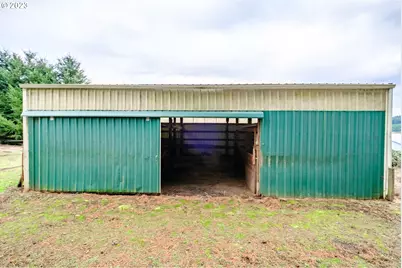24333 Vaughn Rd, Veneta, OR 97487 - Photo 20