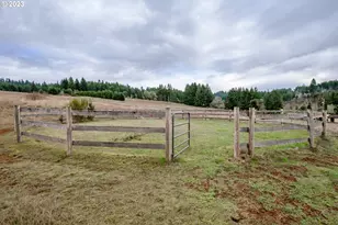 24333 Vaughn Rd, Veneta, OR 97487 - Photo 22