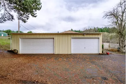24333 Vaughn Rd, Veneta, OR 97487 - Photo 18