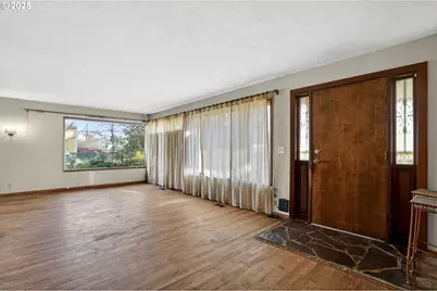 4715 SE 94th Ave, Portland, OR 97266 - Photo 6