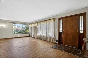 4715 SE 94th Ave, Portland, OR 97266 - Photo 6