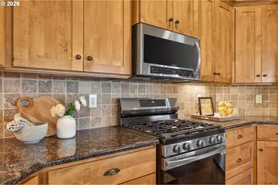 1760 NW Francis Dr, McMinnville, OR 97128 - Photo 20