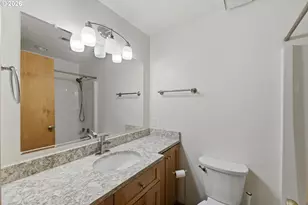 2070 Hayes St, North Bend, OR 97459 - Photo 26