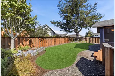 2070 Hayes St, North Bend, OR 97459 - Photo 38