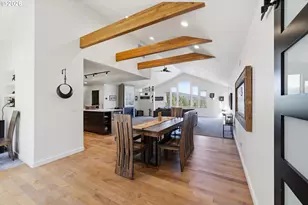 35885 Ellington Dr, Springfield, OR 97478 - Photo 10