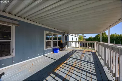 130 Walter Ct, Roseburg, OR 97471 - Photo 4