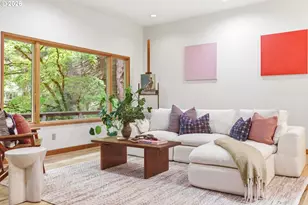 5011 SW Fairhaven Dr, Portland, OR 97221 - Photo 6