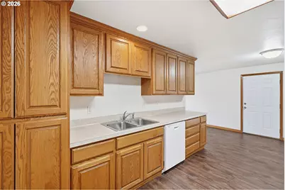 1000 Cowlitz Way, Kelso, WA 98626 - Photo 6