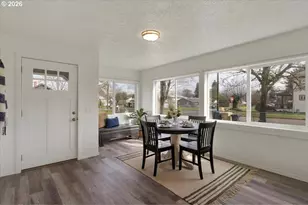 809 SW Ash St, Dallas, OR 97338 - Photo 6