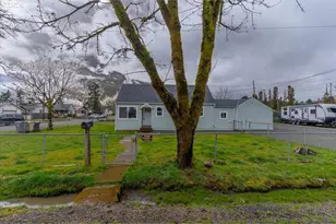 809 SW Ash St, Dallas, OR 97338 - Photo 40