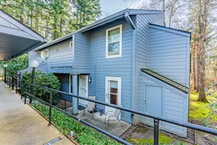 4364 SW Dickinson St, Portland, OR 97219 - Photo 1