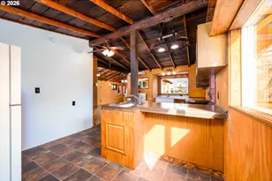 2745 W Jay Ave, Roseburg, OR 97471 - Photo 10