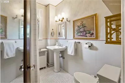 2141 NW Davis St #204, Portland, OR 97210 - Photo 26
