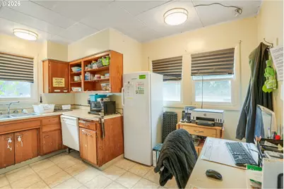 853 E St, Washougal, WA 98671 - Photo 14
