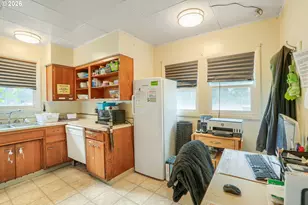 853 E St, Washougal, WA 98671 - Photo 14