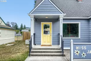 853 E St, Washougal, WA 98671 - Photo 8