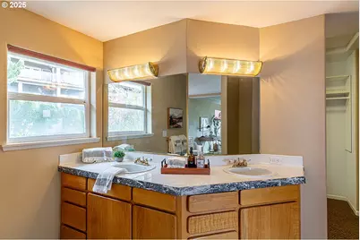 9645 SE Westview Ct, Happy Valley, OR 97086 - Photo 26