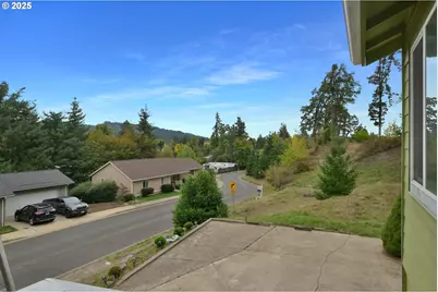 445 Kalapuya Way, Cottage Grove, OR 97424 - Photo 26