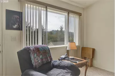 445 Kalapuya Way, Cottage Grove, OR 97424 - Photo 6