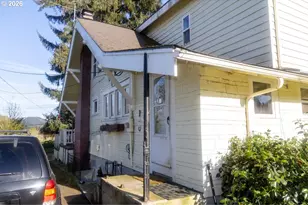 7801 SE 162nd Ave, Portland, OR 97236 - Photo 2