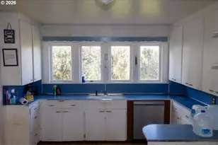 7801 SE 162nd Ave, Portland, OR 97236 - Photo 8