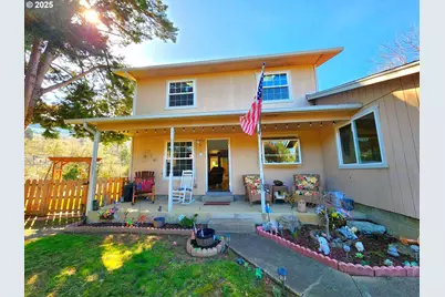 100 Canyon View St, Canyonville, OR 97417 - Photo 6