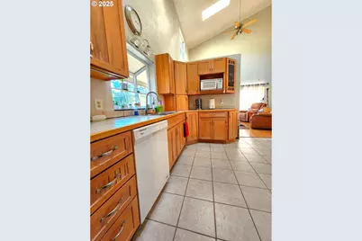 100 Canyon View St, Canyonville, OR 97417 - Photo 14