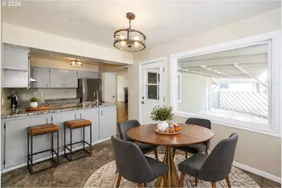 11586 SE Powell Ct, Portland, OR 97266 - Photo 10