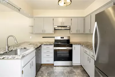 11586 SE Powell Ct, Portland, OR 97266 - Photo 14