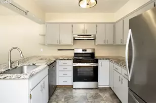 11586 SE Powell Ct, Portland, OR 97266 - Photo 14